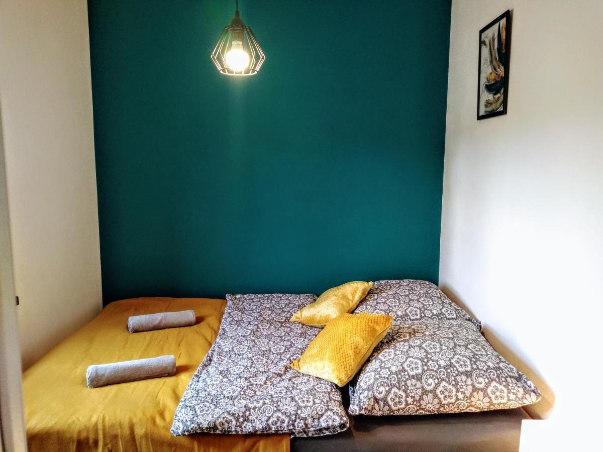Apartamenty Jodlowa - Bilard - Bawialnia - Krolikarnia Krajno-Zagorze Eksteriør billede